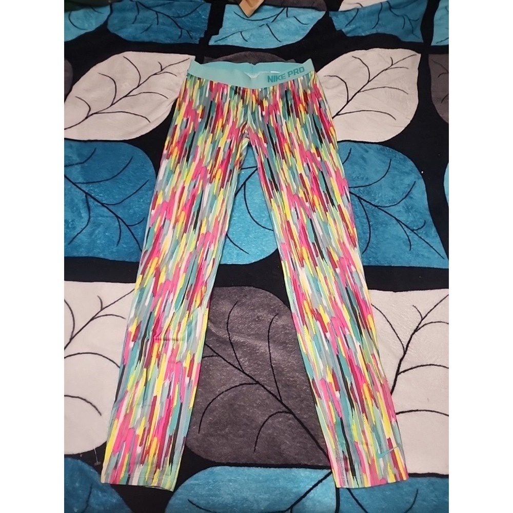 Nike Pro leggings